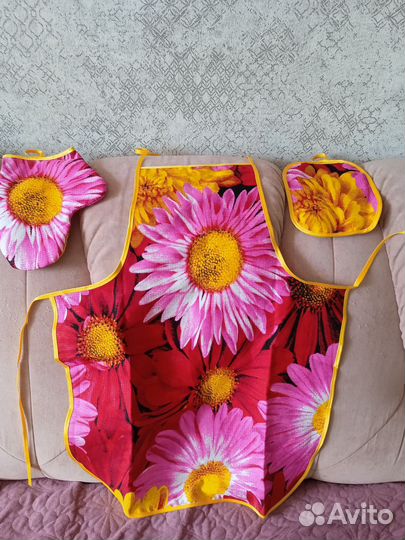 Кухонный фартук, прихватка