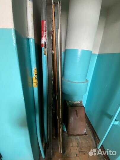 Железная металлическая дверь бу