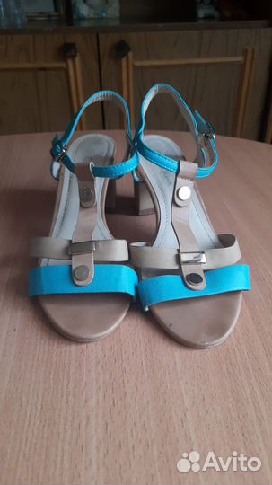 Босоножки женские