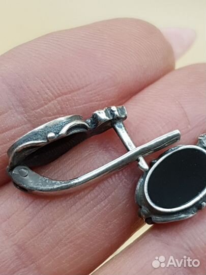 Серьги серебряные с эмалью и цирконами