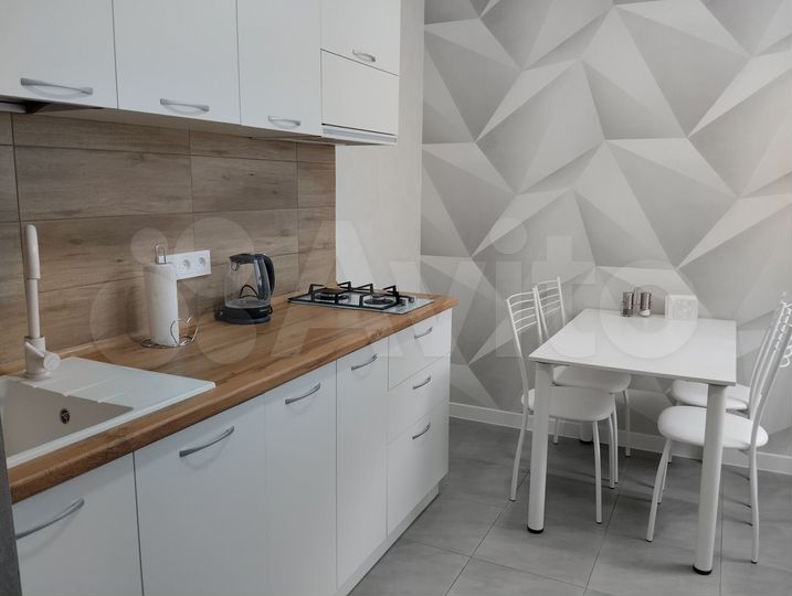 2-к. квартира, 43 м², 1/1 эт.