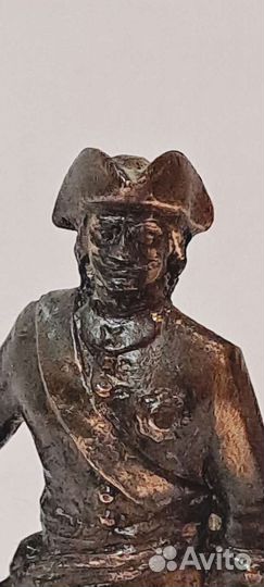 Статуэтка Петр 1, бронза, литье, клеймо А.М., 9 см