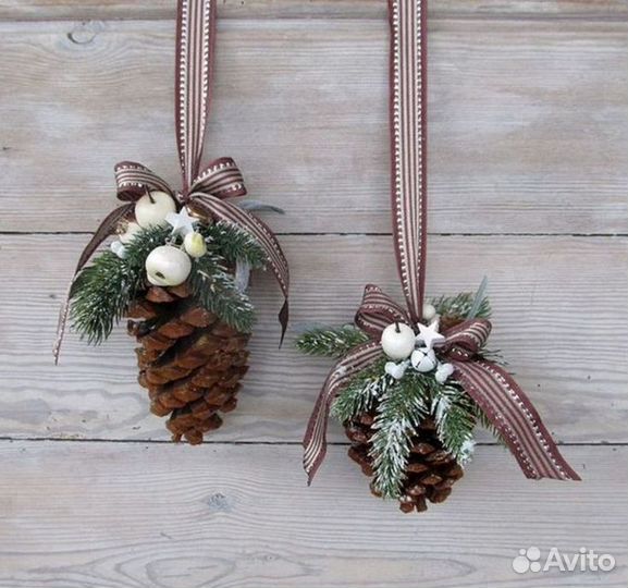 Новогодние украшения на елку, шишки