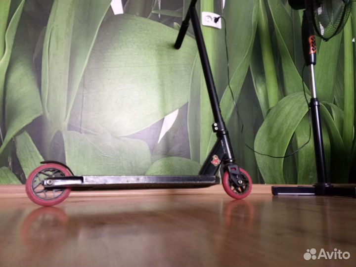 Трюковой самокат