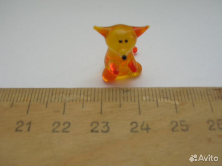 Фигурки из стекла