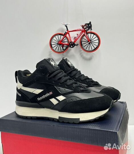 Кроссовки Reebok с мехом