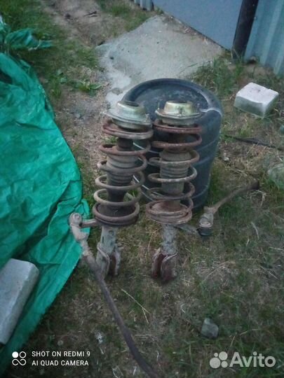 На ваз 2110 стойки передние