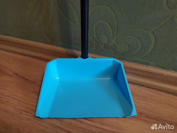 Совок для уборки мусора 17х13 см высота 77