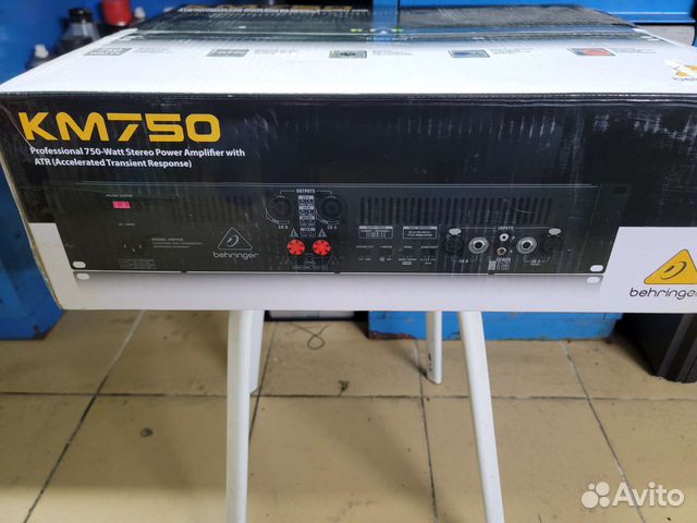 Behringer KM750