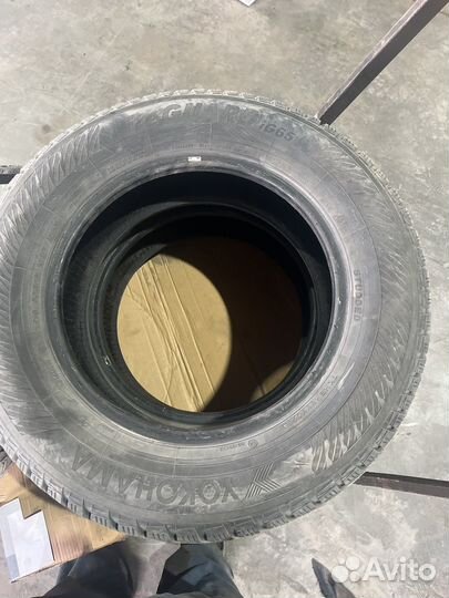 Yokohama Ice Guard IG65 215/65 R16