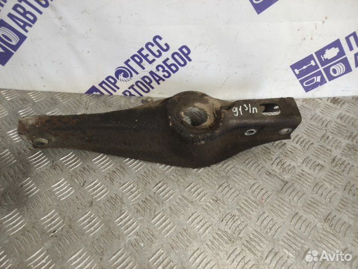 Рычаг подвески задний правый Peugeot 406 седан 1.8