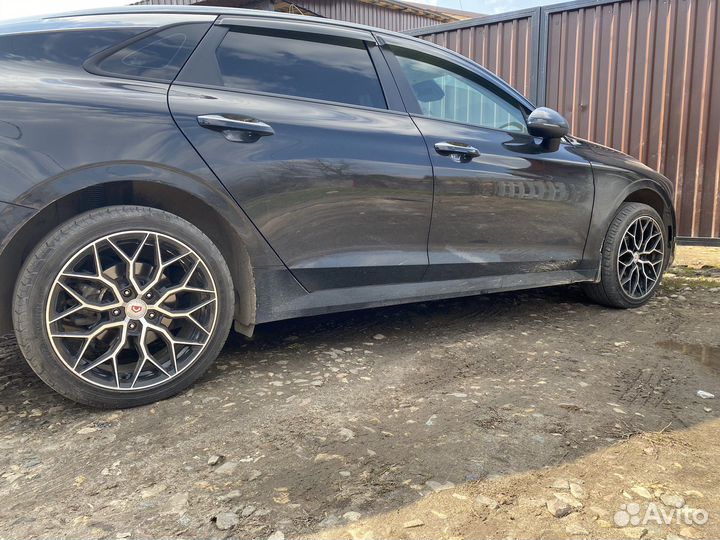 Centara Vanti HP 235/40 R18