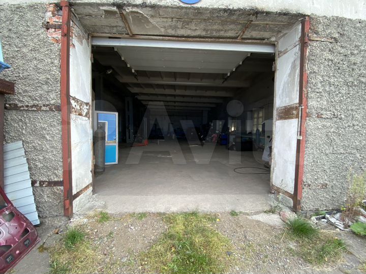 Гараж, > 30 м²
