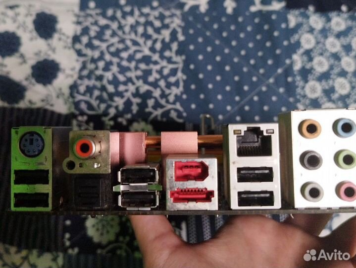 Материнская плата P5KC