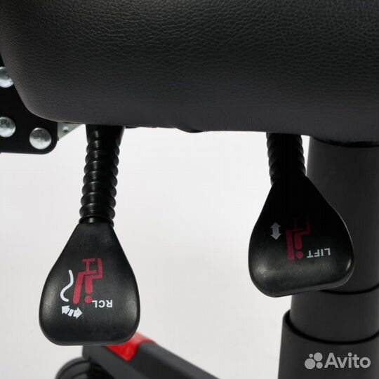 Кресло компьютерное игровое iRock