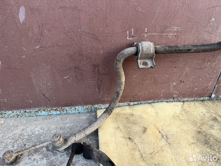 Стабилизатор подвески Volvo XC90 2002-2014 2.9T