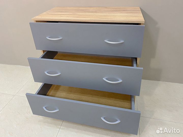 Комод с ящиками