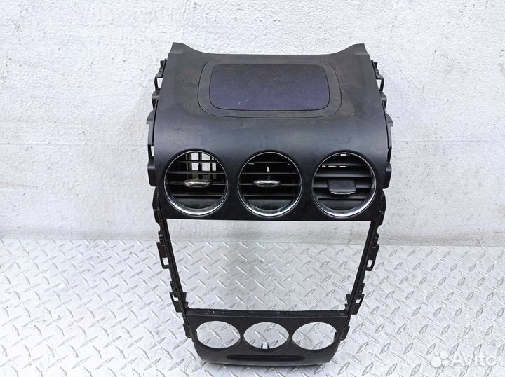 Панель центральной консоли Mazda CX-7 ER