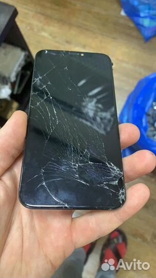 Замена дисплеев и стекол на Samsung и iPhone