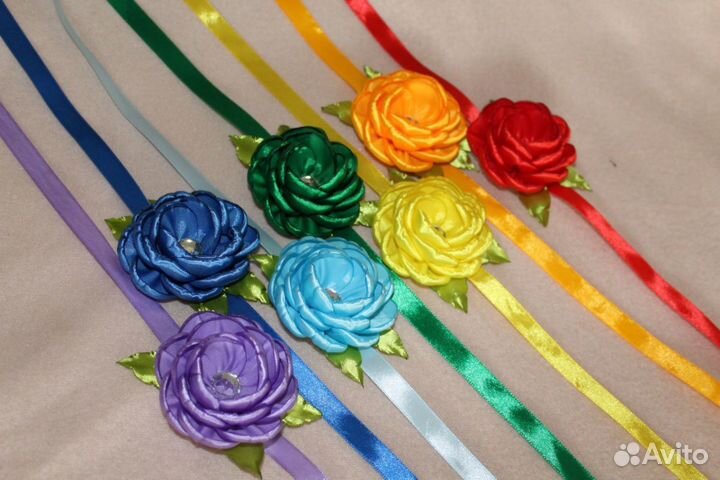 Украшение на руку для подружек невесты и бабочки