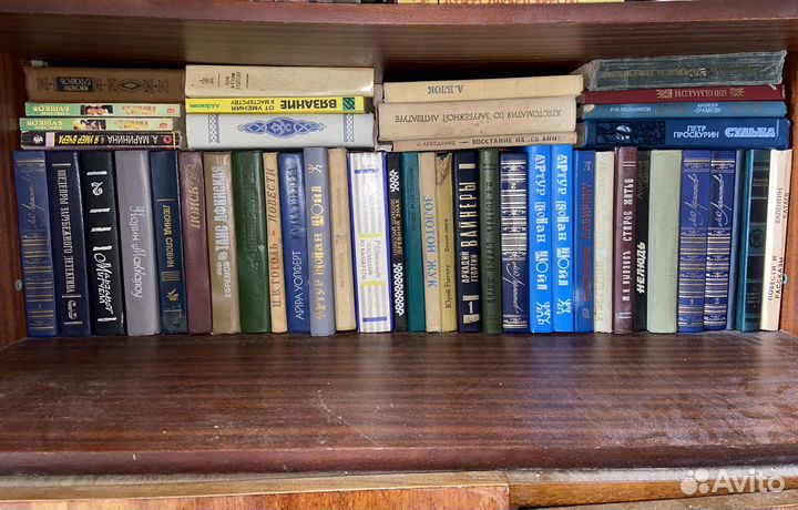 Оч много книг book’s