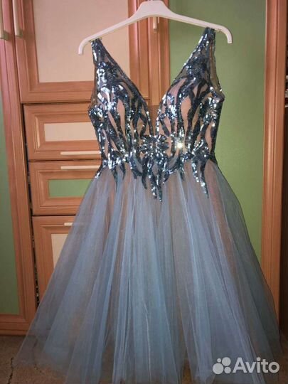 Вечернее платье