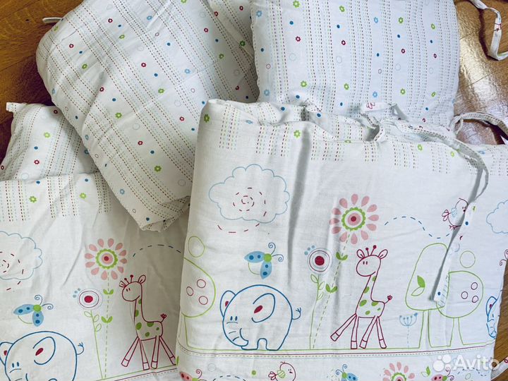 Бортики на детскую кроватку