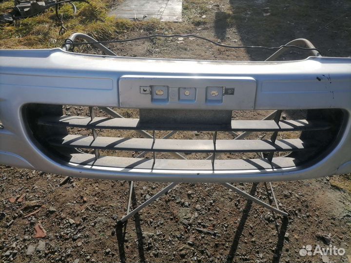 Передний бампер Nissan Serena c23 рест