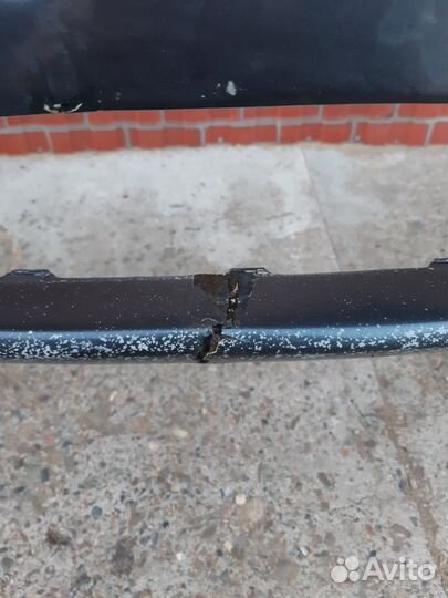 Бампер оригинал