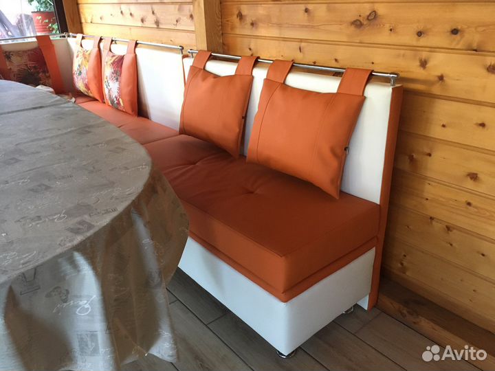 Перетяжка кухонных уголков