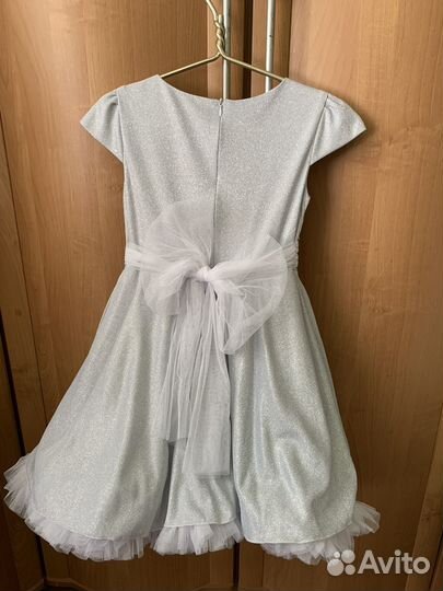 Платье для девочки очень нарядно