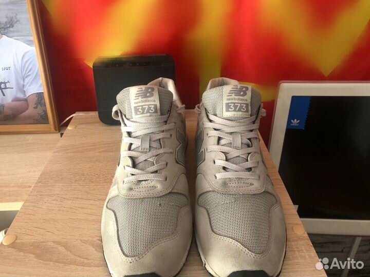 New Balance 373