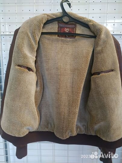 Куртка мужская новая