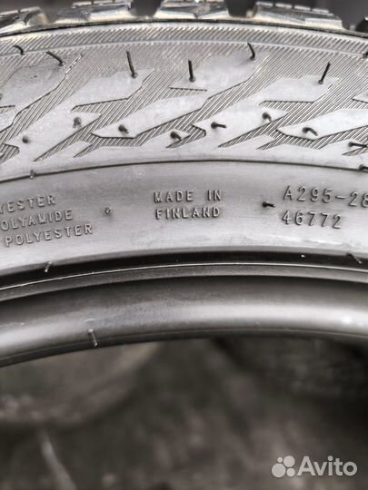 Nokian Tyres Hakkapeliitta 9 245/45 R19 19T