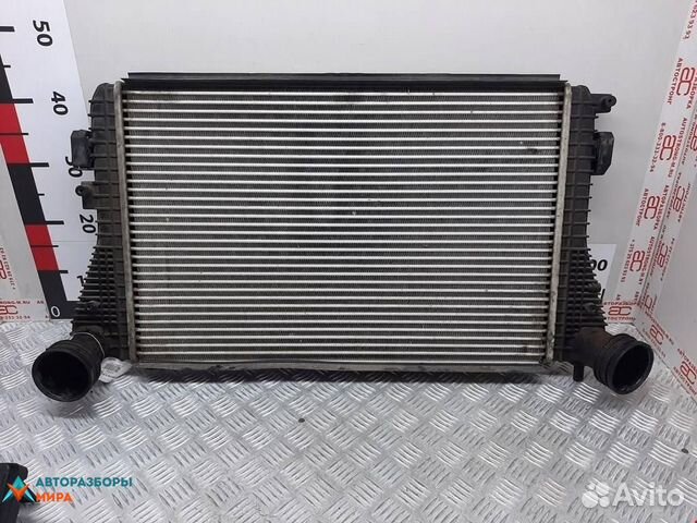 Интеркулер Volkswagen Golf 4 2005 1K0145803CD
