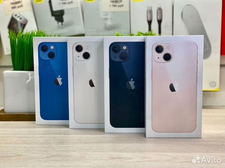 iPhone 13, 256 ГБ