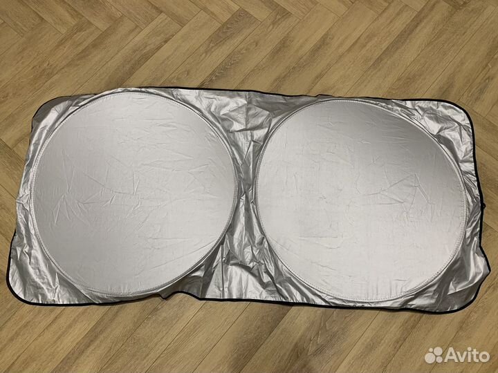 Солнцезащитная шторка на лобовое стекло