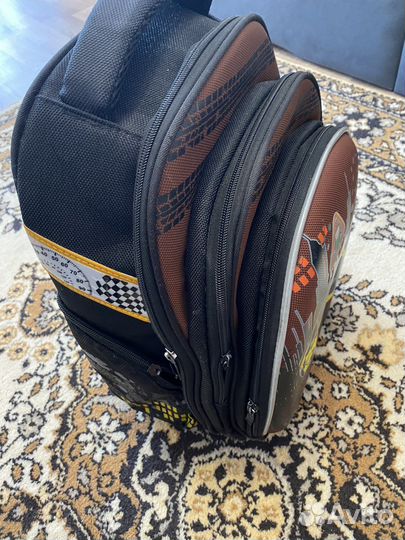 Школьный рюкзак