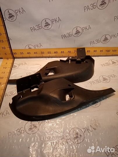 Обшивка стойки задняя нижняя Peugeot 307