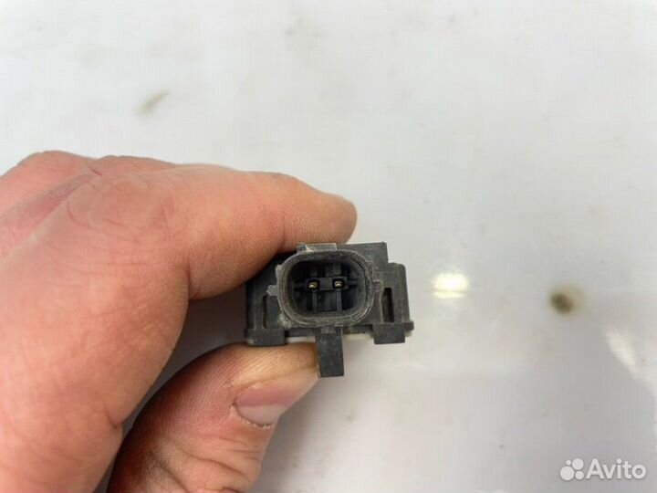 Датчик airbag передний левый Toyota Corolla
