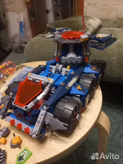 Lego ninjago башенный тягач акселя 70322