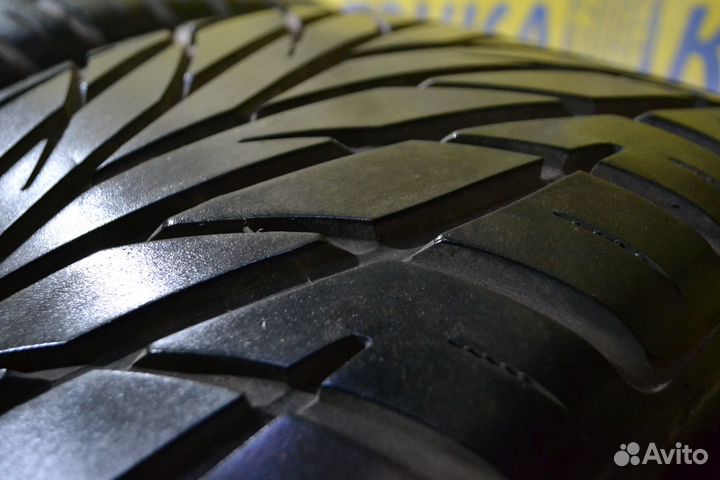 Toyo Proxes S/T 285/50 R18