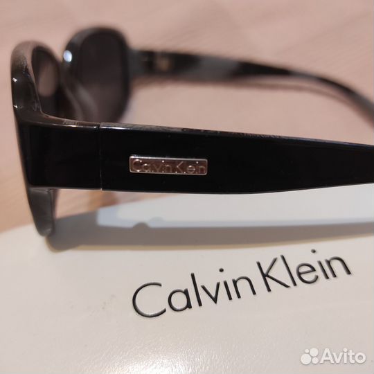 Очки солнечные Calvin Klein