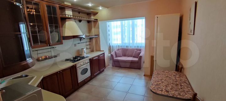 2-к. квартира, 70 м², 5/10 эт.