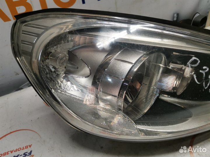 Фара галогеновая передняя правая Volvo V60 2.0