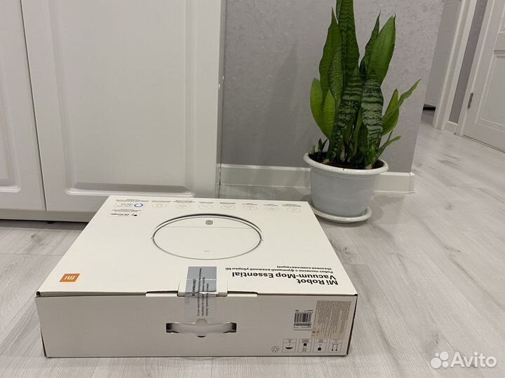Упаковка от робота-пылесоса Xiaomi