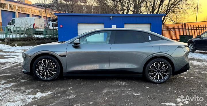 Zeekr 007 646 л.с. AT, 2024, 84 км