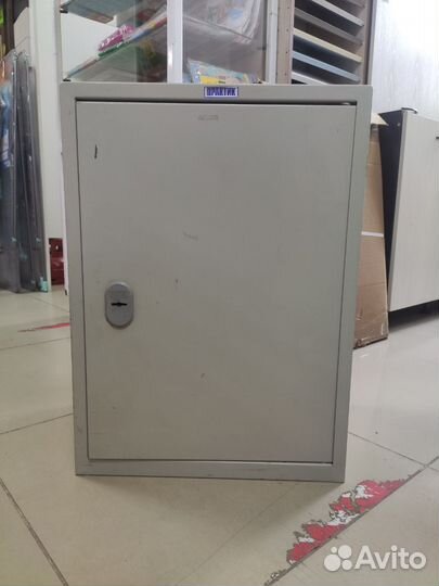 Б-1 Шкаф металлический 38352