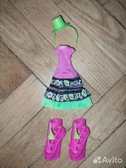 Аксессуары для кукол Monster High