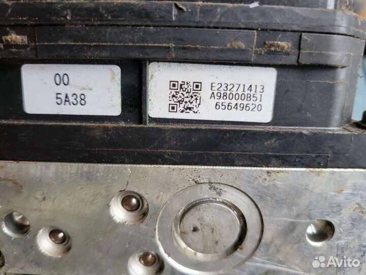 Мало б.у пробег 18 ткм. блок abs Juke Turbo F15